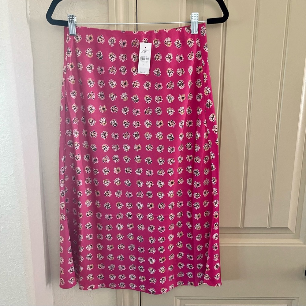 NEW Women’s size S LOFT Pink Floral Midi Skirt Valentine